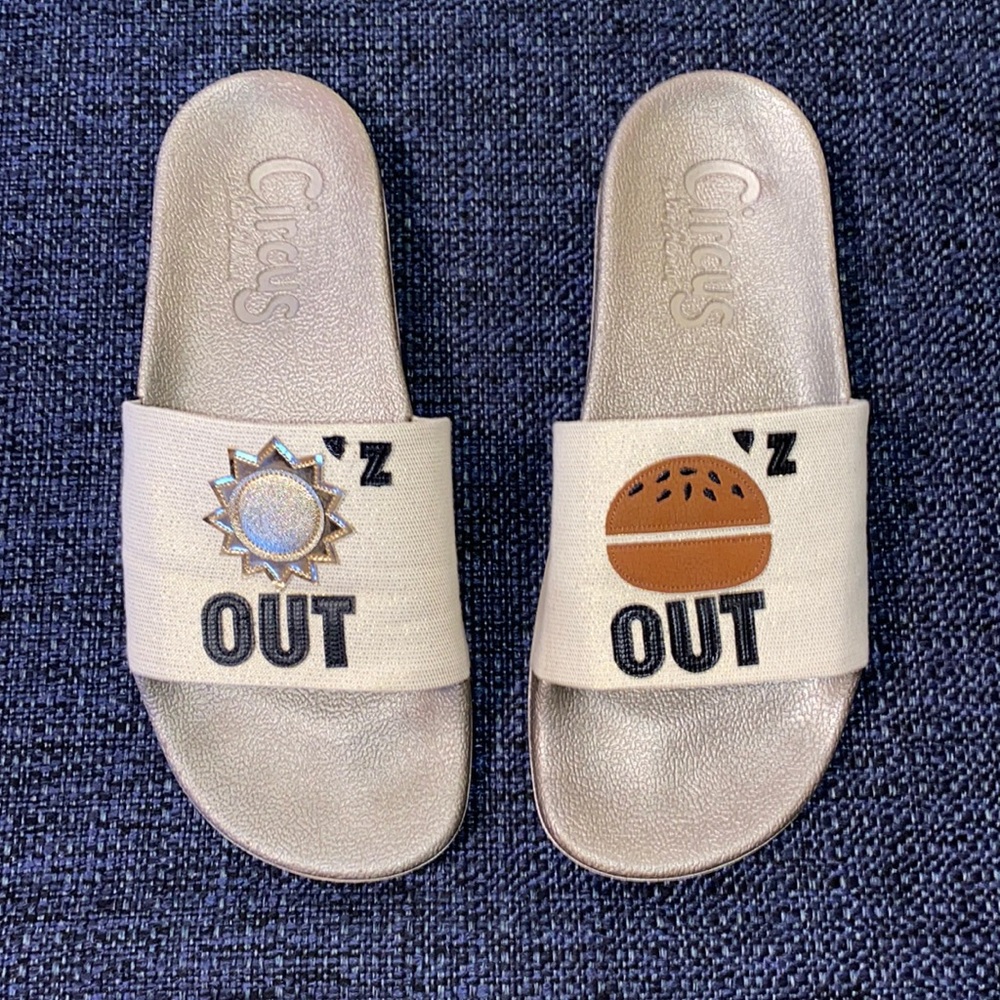 Circus by Sam Edelman Slides